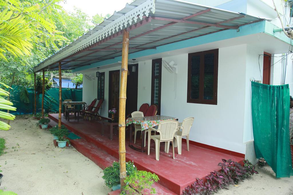 Marari Beach Safari HomeStay Mararikulam Exteriör bild